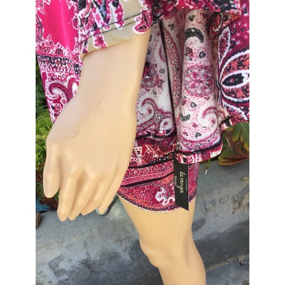 Sequins v neck Bell Sleeve Blouse 1X - Picture 6 of 8